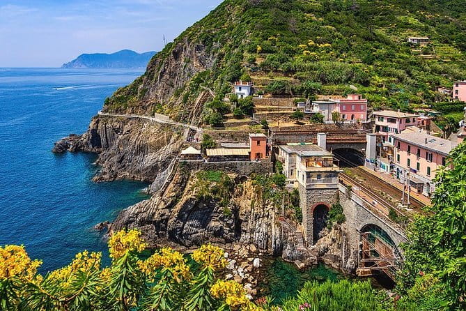 Best of Cinque Terre Day Trip from Florence - Trains, coach, and how the day actually feels