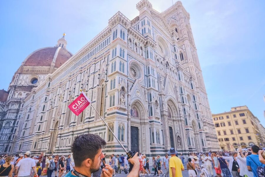 Florence: Duomo Cathedral Skip-the-Line Guided Tour - The San Giovanni Square meeting point, and how to actually find it