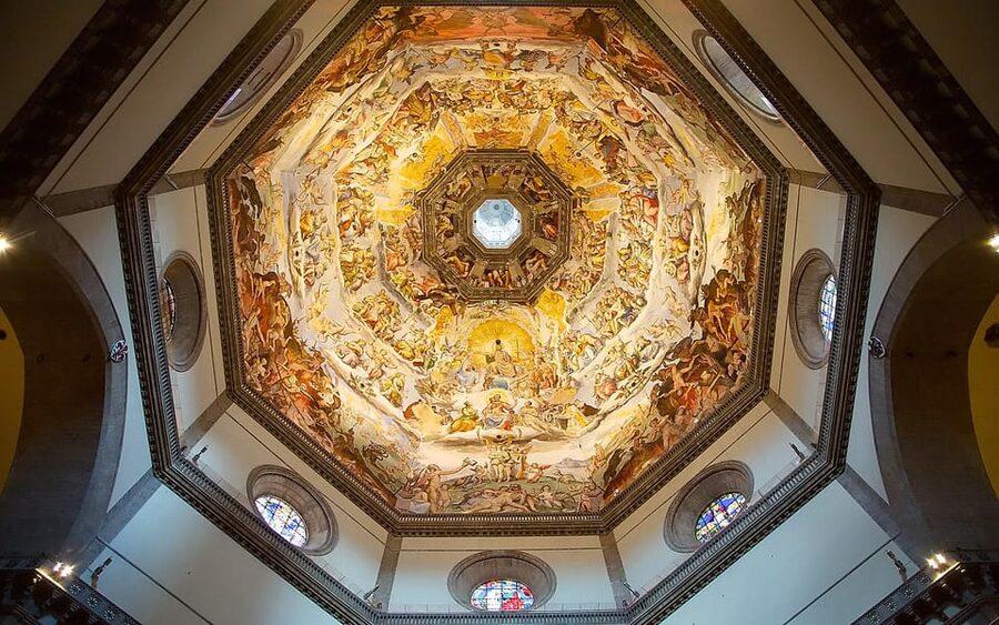 Florence: Duomo S. Maria del Fiore Guided Tour - Inside Santa Maria del Fiore: frescoes and artworks that become easier to spot