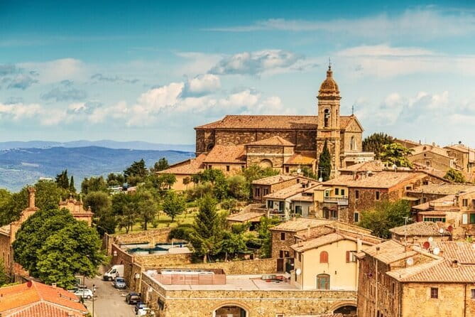 Florence Food & Wine Tour: Tuscan Tastings with Local Guide - Piazza della Signoria: real Cucina Povera plates, not just small bites