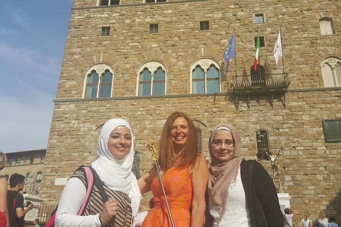 Florence Uffizi Gallery monolingual Small Group Tour - Group size and guide style: what “small group” really means