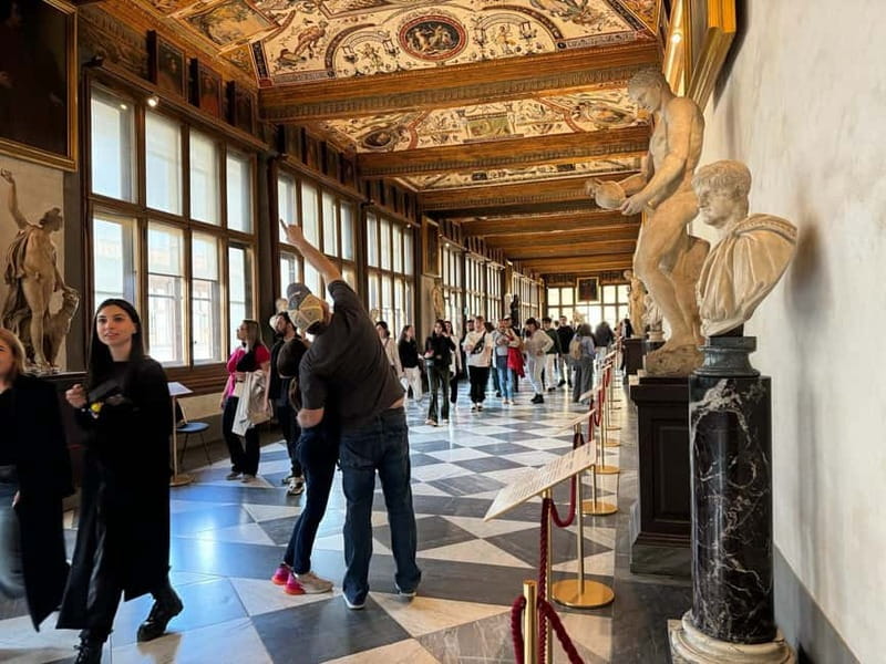 Florence: Uffizi Skip-the-Line Ticket & Digital Audio Guide - Pop Guide audio on your phone, plus the headphones reality check