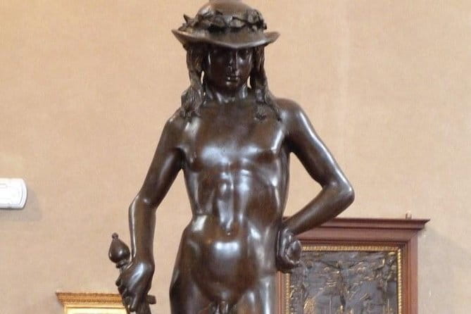 Florence Walking Tour - Uffizi exterior, Ponte Vecchio, and Santa Croce Square