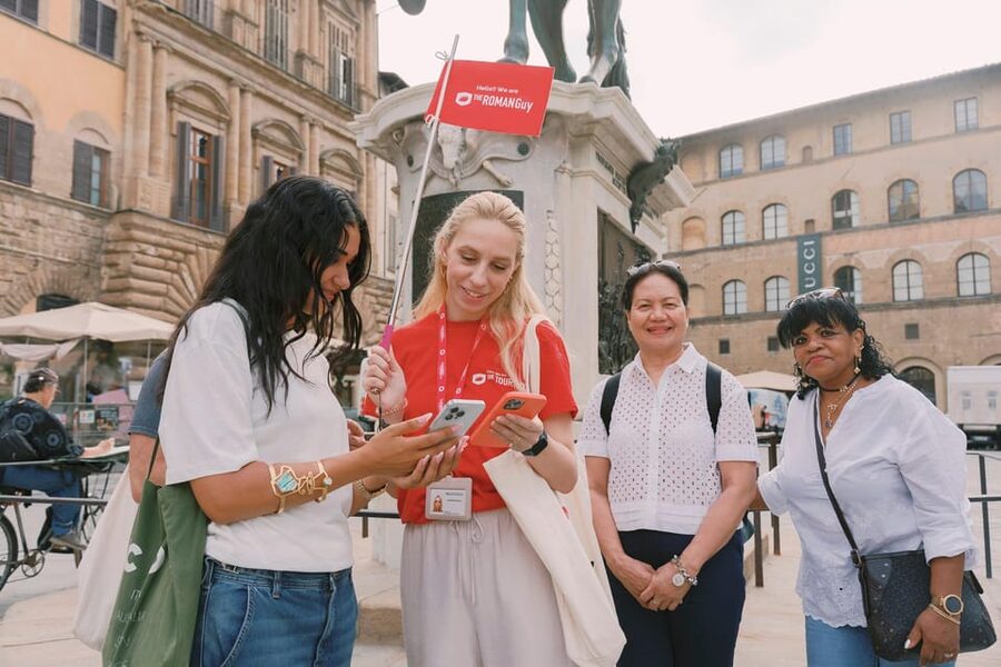 Florence: Walking Tour with David, Duomo & Uffizi Gallery - Piazza della Signoria, Loggia dei Lanzi, and Palazzo Vecchio