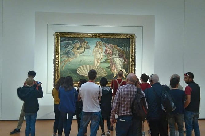 Skip the line : David Guided Experience - What else you may see during the Accademia loop
