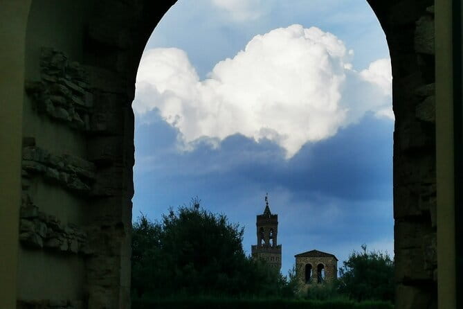The Best of Florence Walking Tour in a Small Group - Palazzo Medici Riccardi: Banking Roots to Brick-and-Stone Ambition