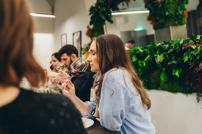 Truffle Hunting Experience with Lunch in San Miniato - The lunch on the farm: bruschetta, truffles, and wine